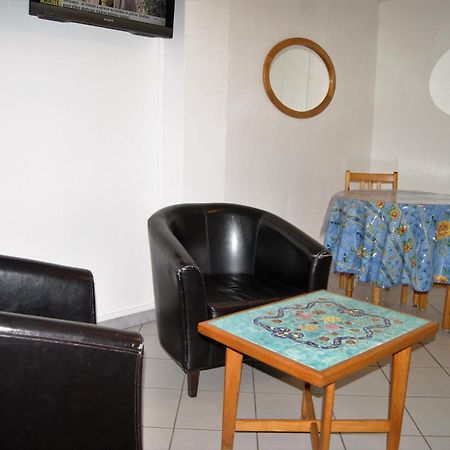 Studio 150 M De La Mer Six-Fours-les-Plages Exterior foto