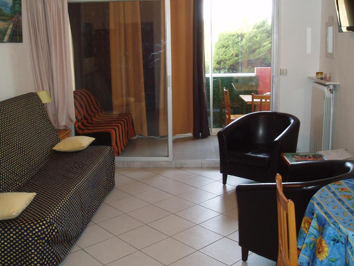Studio 150 M De La Mer Six-Fours-les-Plages Exterior foto